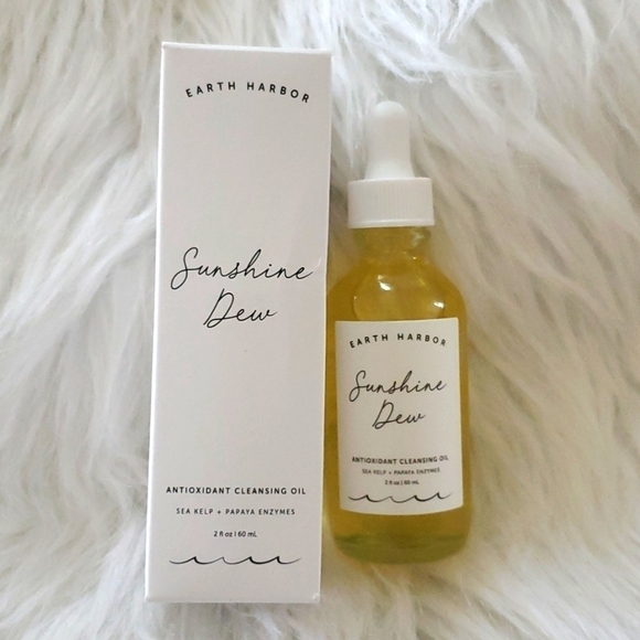 earth harbor Other - Earth Harbor Sunshine Dew Cleansing Oil